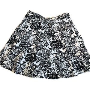 Tini Lili Black and White Floral Skirt - Medium